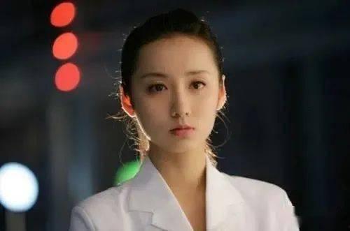 秦海璐吃瓜梳头姐弟,揭秘娱乐圈温馨亲情瞬间